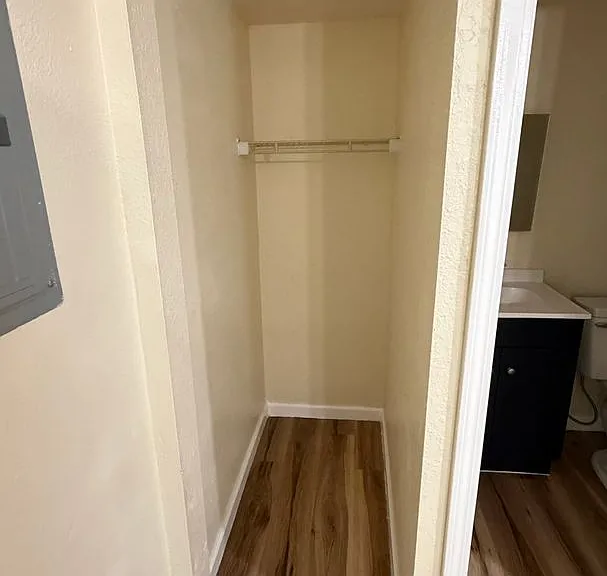 143 Claire Ave N #101 — Photo 6