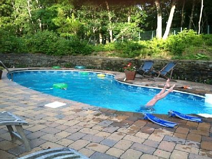 2nd image of 30 Glenview Dr