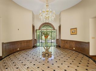 13 Chanticlare Dr, Manhasset, NY 11030