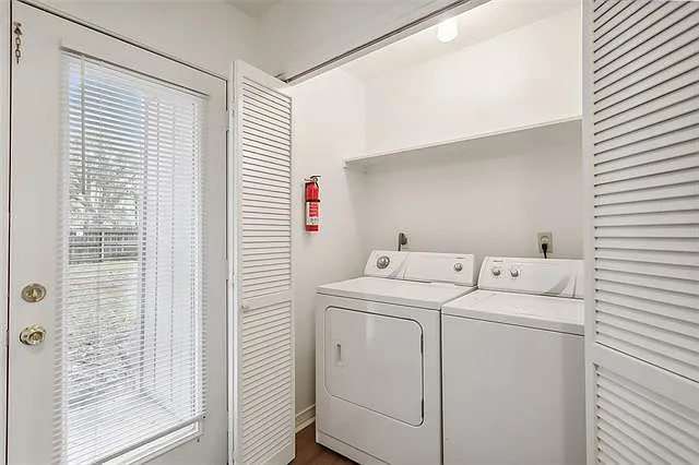 304 Teal Ct — Photo 9