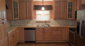 5th image of 643 Scott St