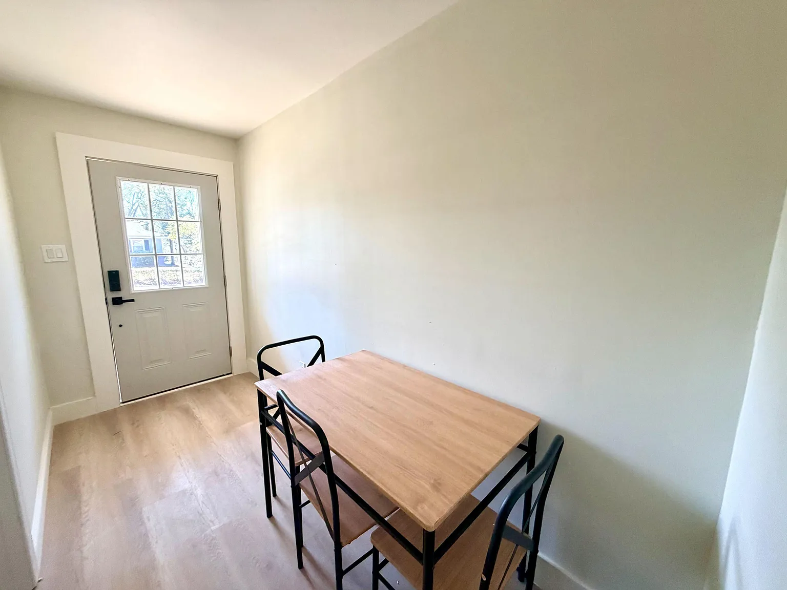 4 bed, 2.0 bath, 1521 sqft, $910 — Photo 4