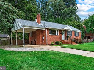 7010 Murray Ln, Annandale, VA 22003