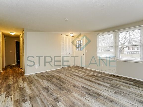 2nd image of 2744 Brunswick Dr