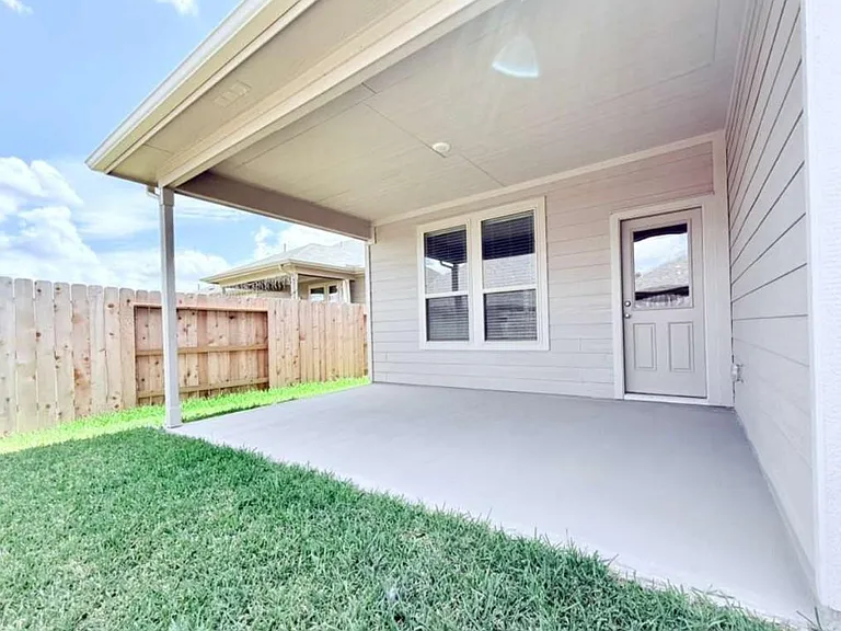 15349 Dapple Bluff Ln — Photo 19