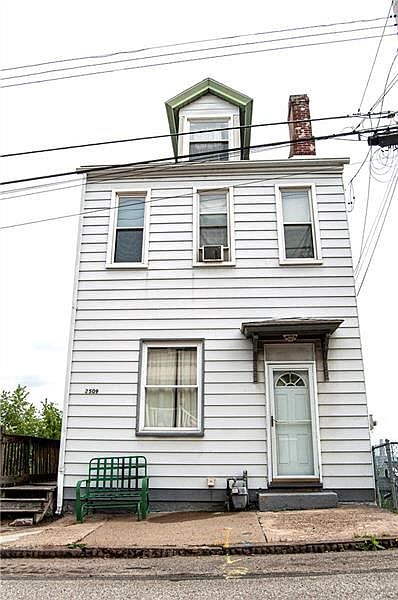 1st image of 2509 Burham St