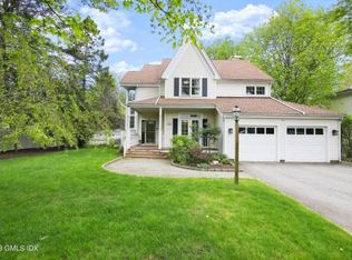 75 Harding Rd, Old Greenwich, CT 06870