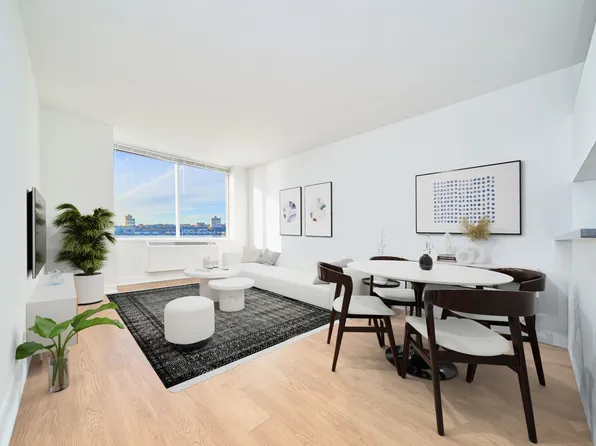 160 Riverside Boulevard image 1 of 13