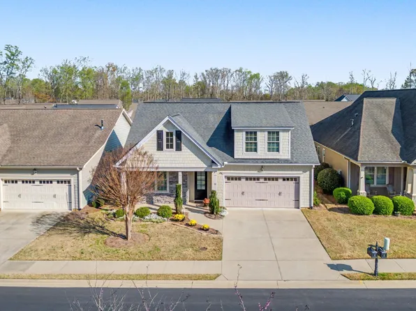 27 Briarhill Dr, Simpsonville, SC 29680