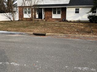 34 Dwight Dr, Ocean, NJ 07712