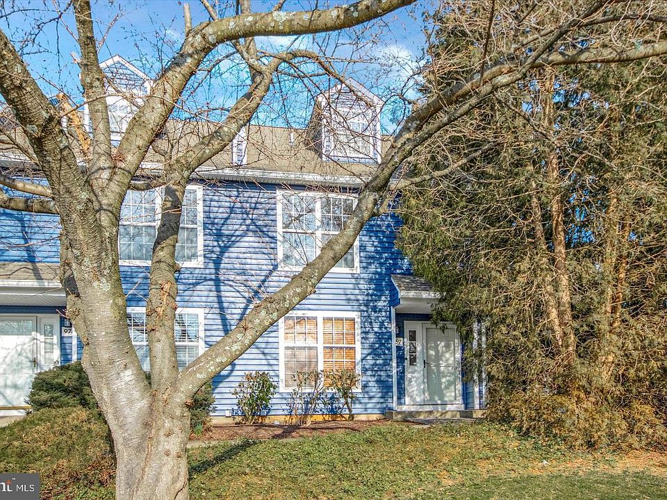 1st image of 969 Roundhouse Ct #43