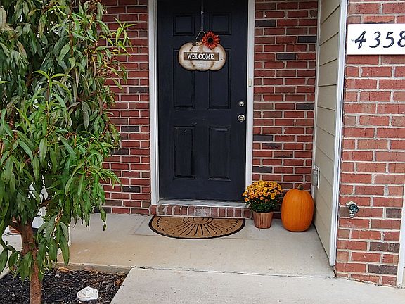 2nd image of 4358 Aurora Cir