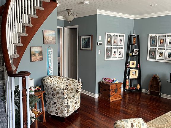 3rd image of 2130 Forest Gate Park
