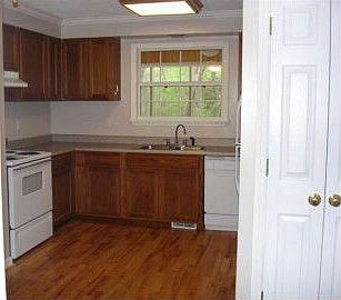5th image of 34 Tulifinney Ln