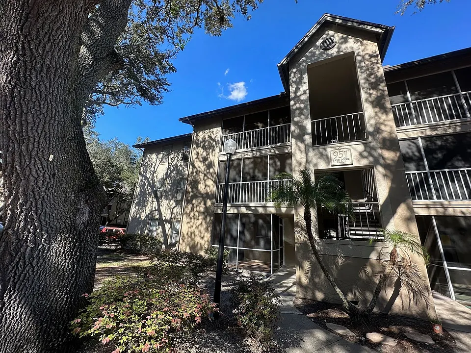 951 Salt Pond Pl #102