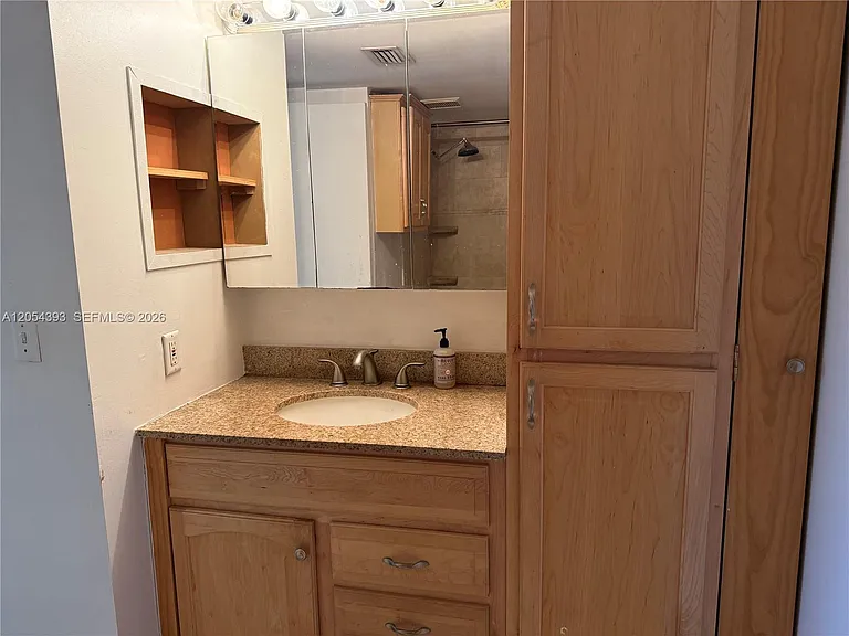1341 SE 3rd Ave #404 — Photo 8