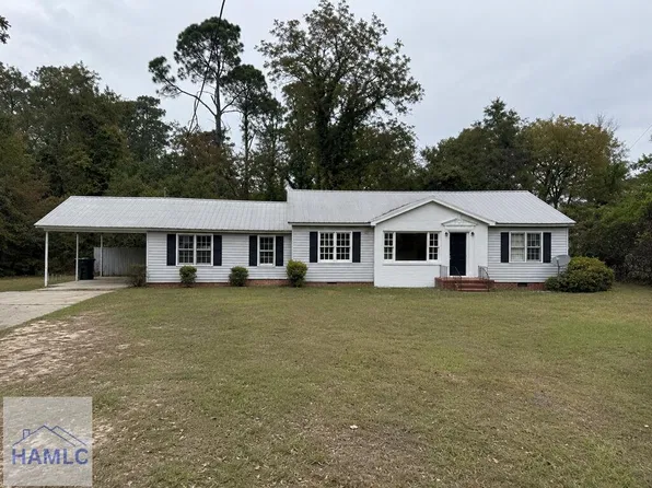 626 Sycamore St, Swainsboro, GA 30401