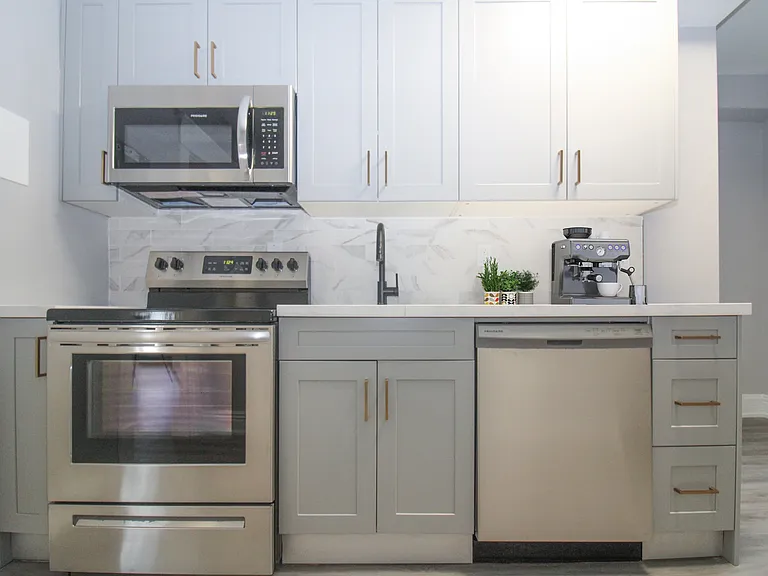 317 Park St N #1 — Photo 4