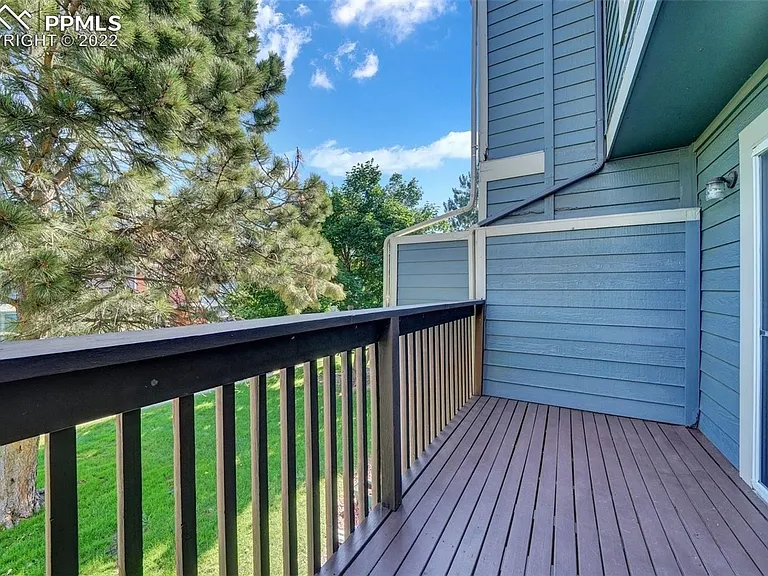 3467 Queen Anne Way — Photo 33