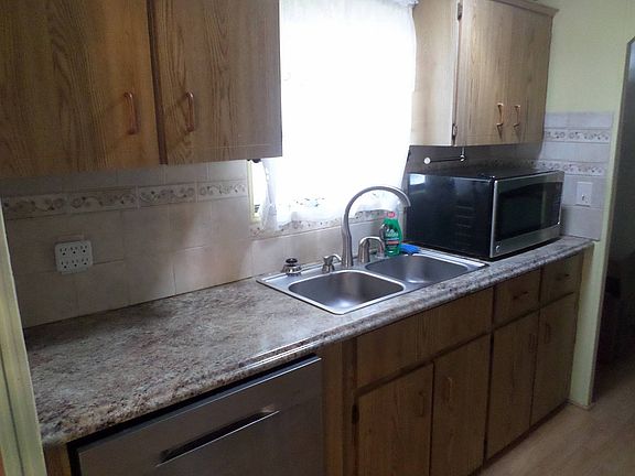 2nd image of 2323 Sandlewood Ln