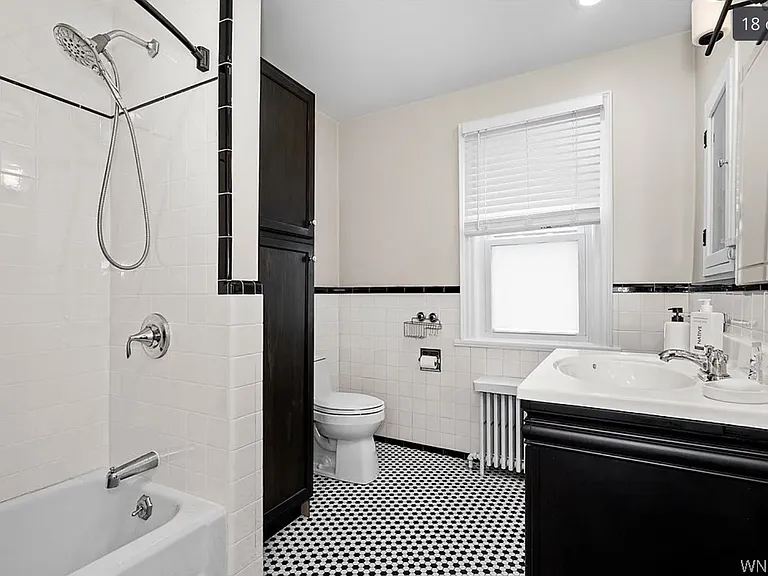 2nd bathroom