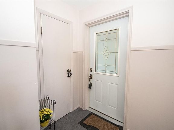 4th image of 2926 Lake Shore Dr Unit D