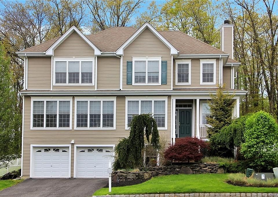 1st image of 7 Ainsley Ct