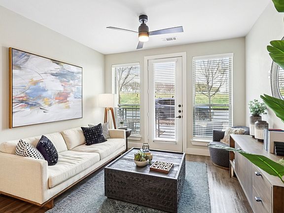 4th image of 100 Harding St #3047