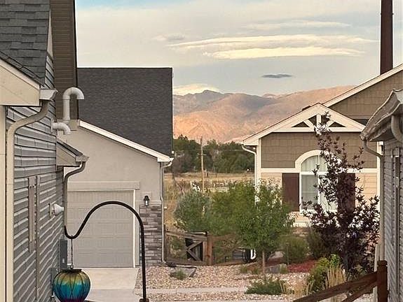 3rd image of 8948 Braemore Hts