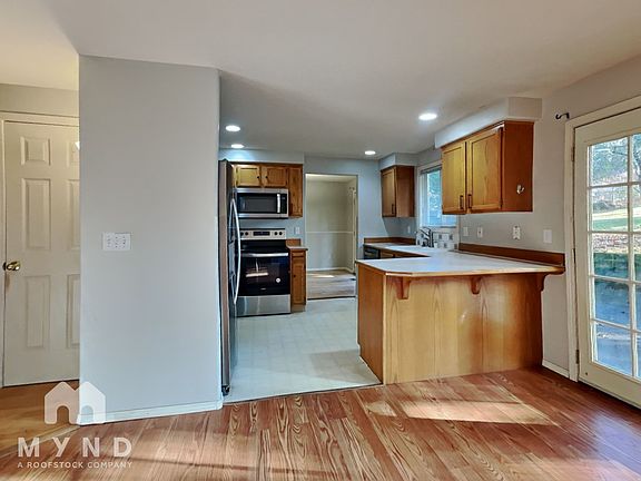 3rd image of 11121 NE 92nd Cir