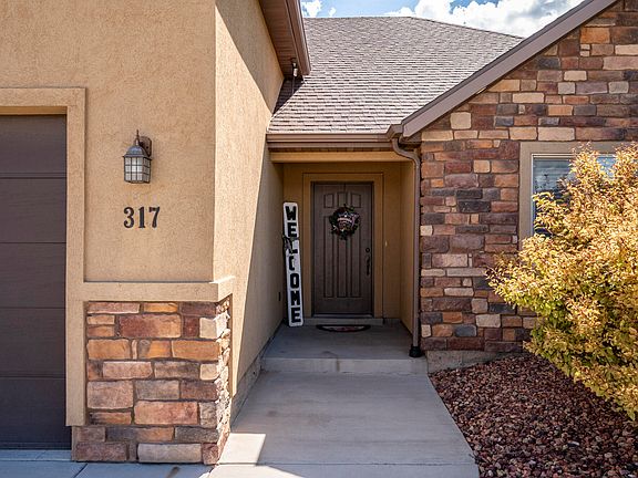 4th image of 317 S Glen Canyon Dr