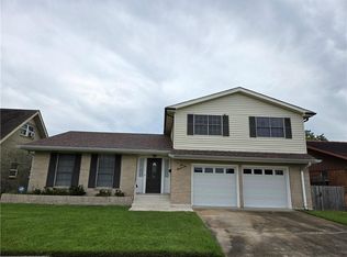 136 Linda Ct, Gretna, LA 70053