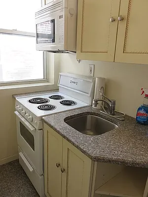 Rented by Bond New York | media 6