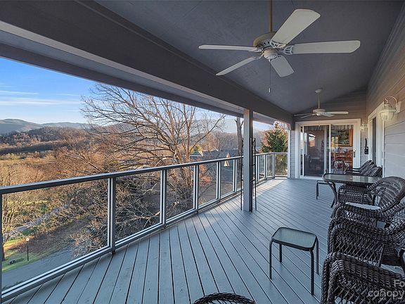 5th image of 360 Skylark Ln