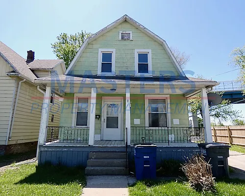20 Greenwood Ave Photo 1