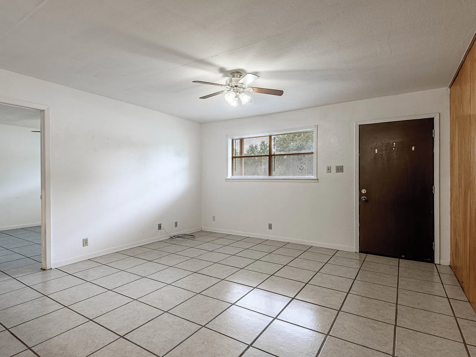 120 McAdams Lane - G — Photo 3