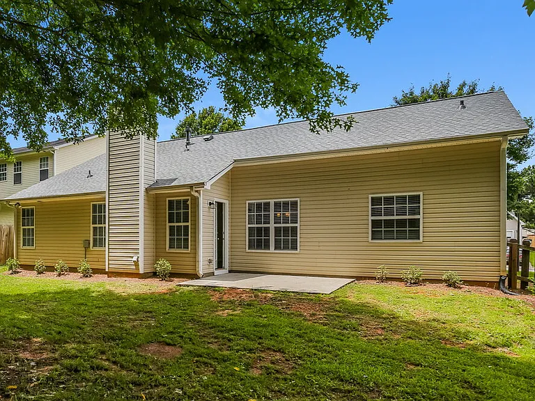 785 Ashland Park Way SE — Photo 16