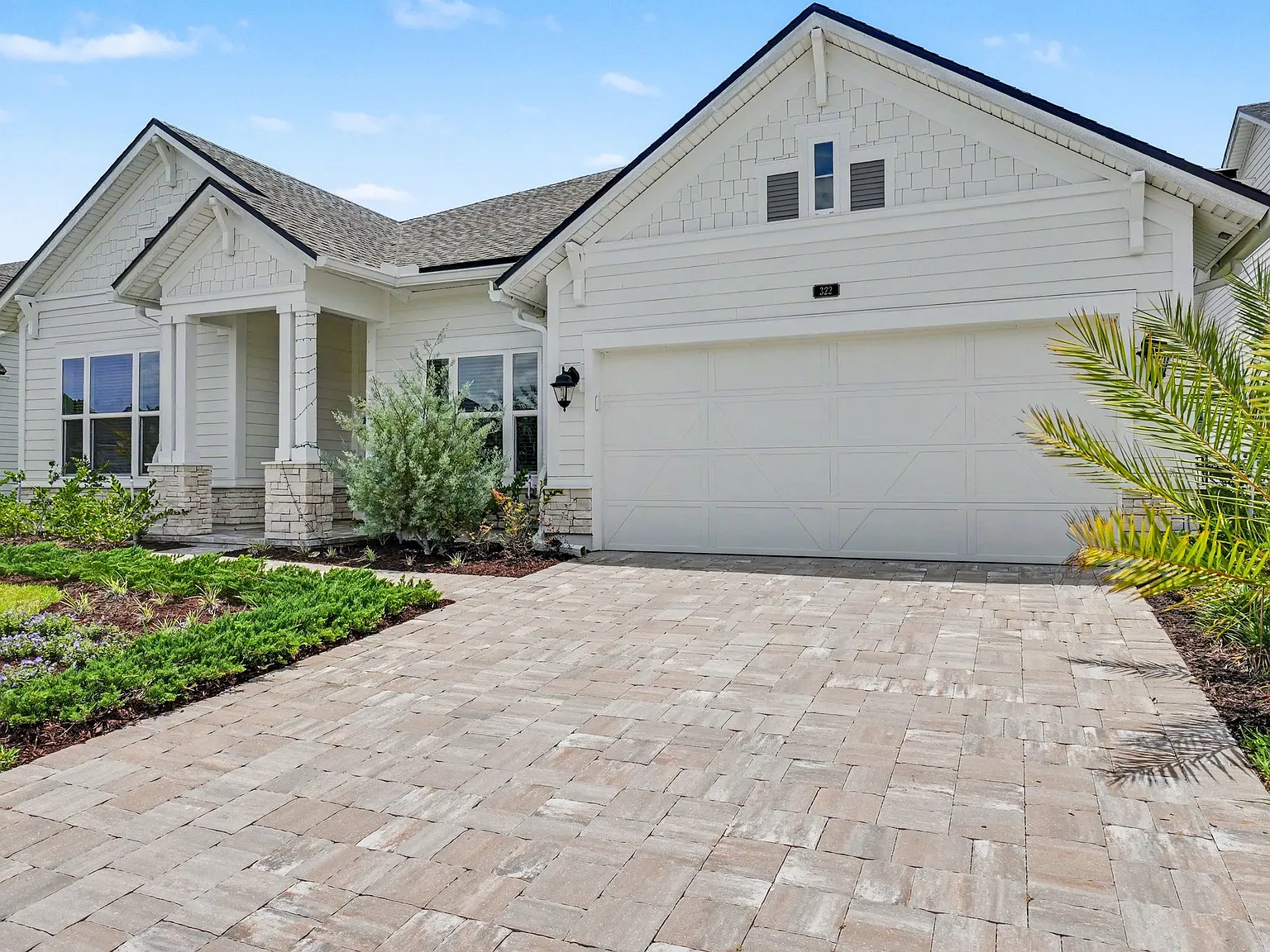 5 bed, 2684 sqft, $3,800 — Photo 2