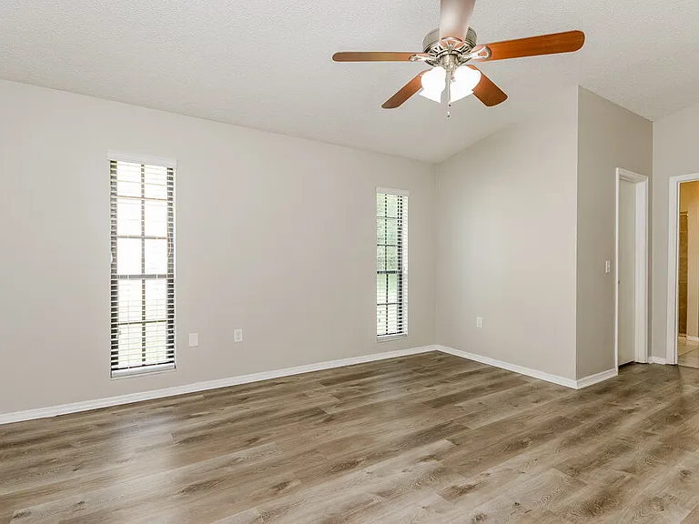 1657 Sunburst Way — Photo 11