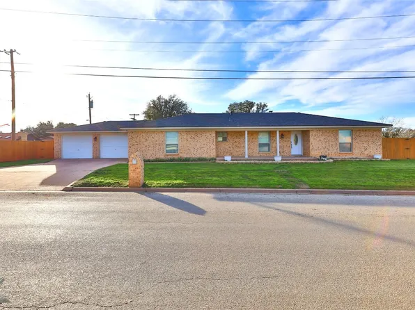 4902 Robertson Dr, Abilene, TX 79606