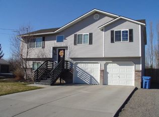 576 W 1 S, Sugar City, ID 83448