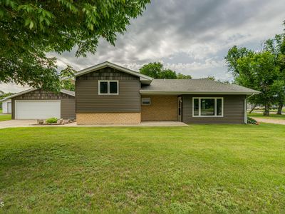 225 14th St, Washburn, ND, 58577