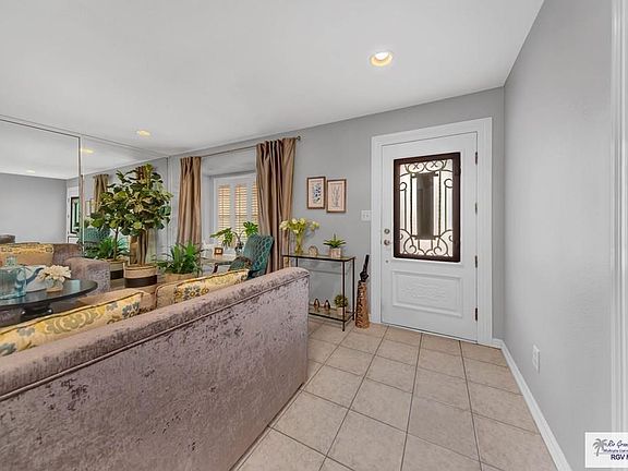5th image of 95 Greenway Dr