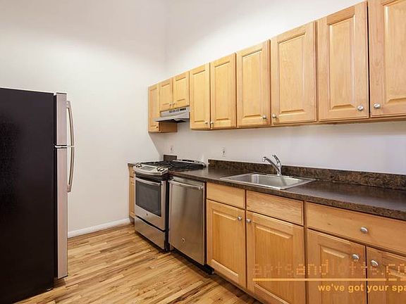 2nd image of 204 Huntington St APT 1J