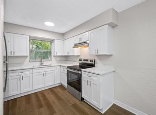 5651 58th Way N #D205, Saint Petersburg, FL 33709