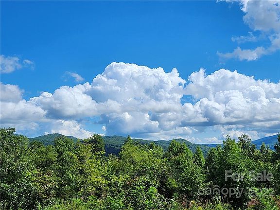 2nd image of 51 Autumn View Dr