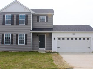 1061 Weatherstone Ln, Howell, MI 48843