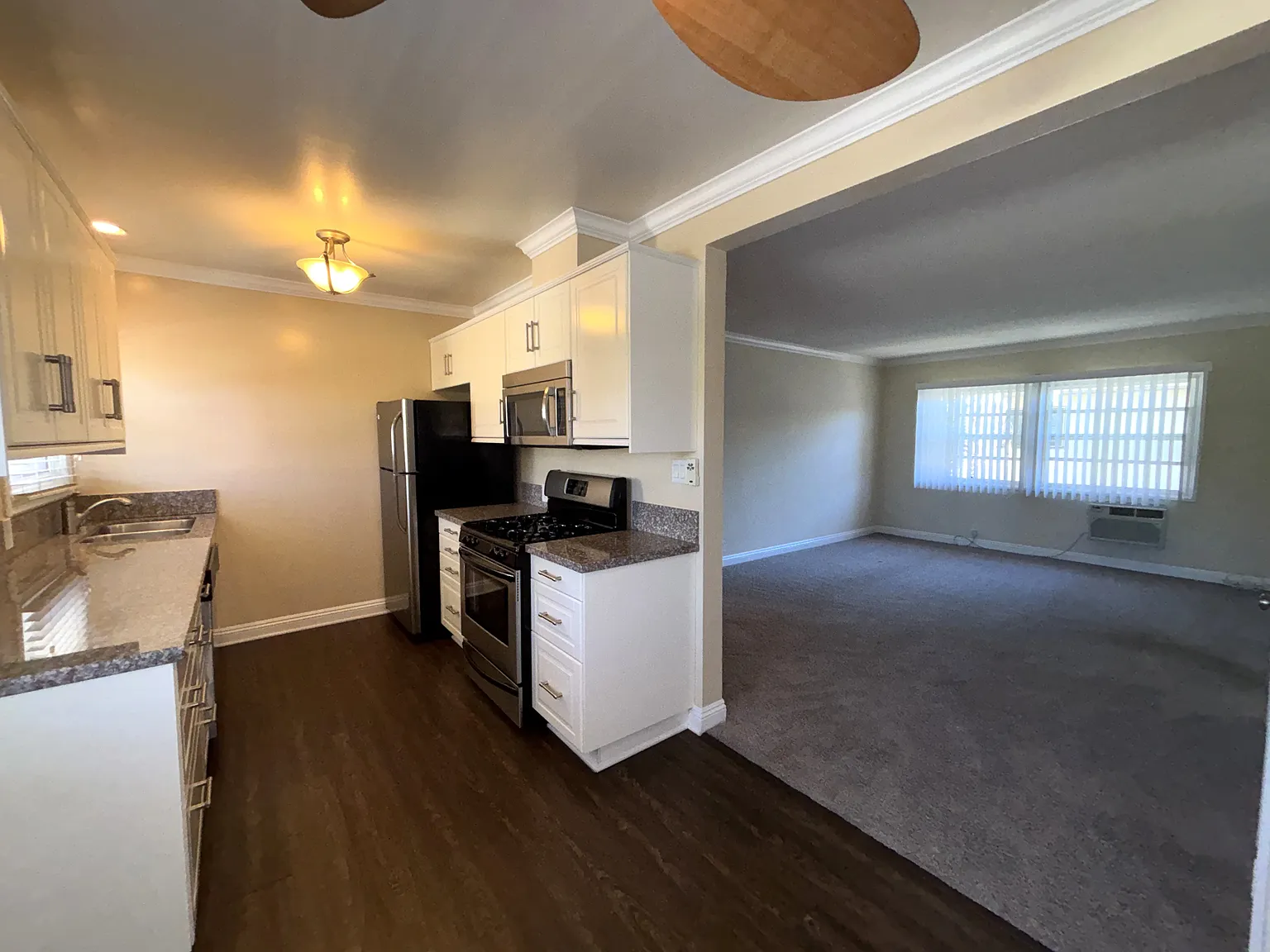4239 Tujunga — Photo 3