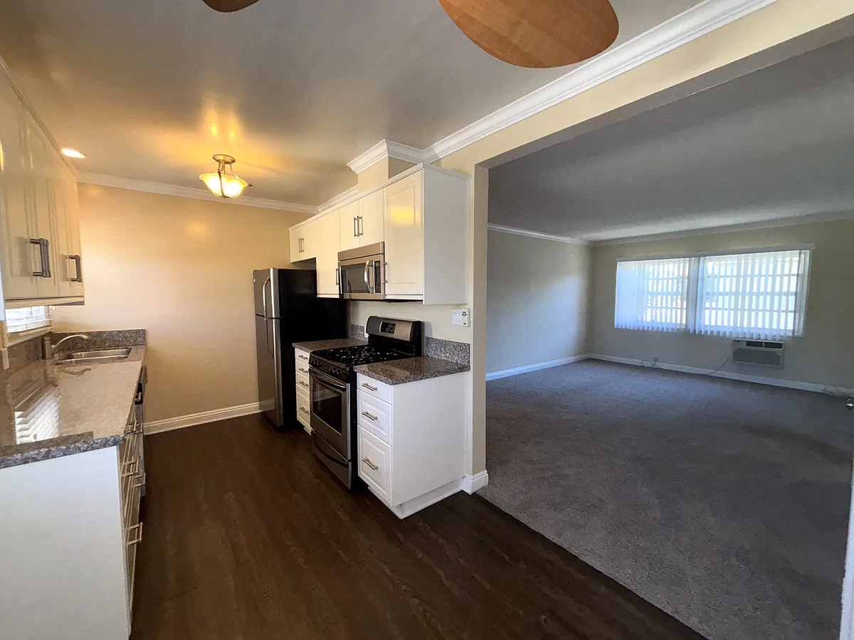 Building Photo - 4239 Tujunga Ave #11