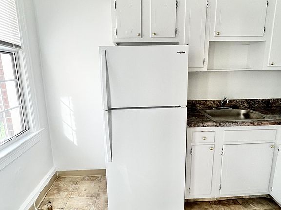 5th image of 3030 Wisconsin Ave NW APT 1
